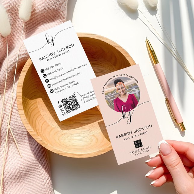 Elegant Fastighetsmäklare Script Monogram Foto Visitkort (Script Monogram Circle Business Photo Logo QR Code Business Card)