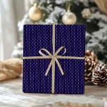 Elegant Faux Gold Foil Mönster jul Presentpapper<br><div class="desc">Observera att guld-folieformgivningen är en tryckt imitation och inte en verklig metallfolie. Perfekt för att höja presentationen med en klassisk,  festlig känsla. Oavsett om vi slår in presenter för familj,  vänner eller kolleger,  innebär detta papper en sofistikerad beröring för hela paket.</div>