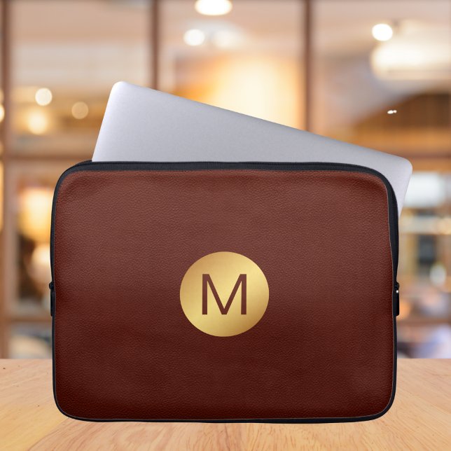 Elegant Faux Red Leather & Guld Monogram Initial Laptop Fodral (Skapare uppladdad)