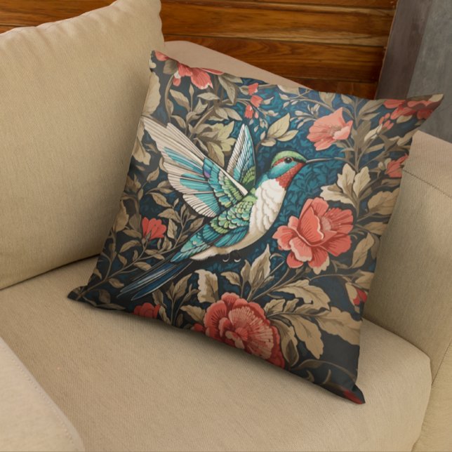 Elegant Flies Hummingbird William Morris Inspired Kudde (Skapare uppladdad)