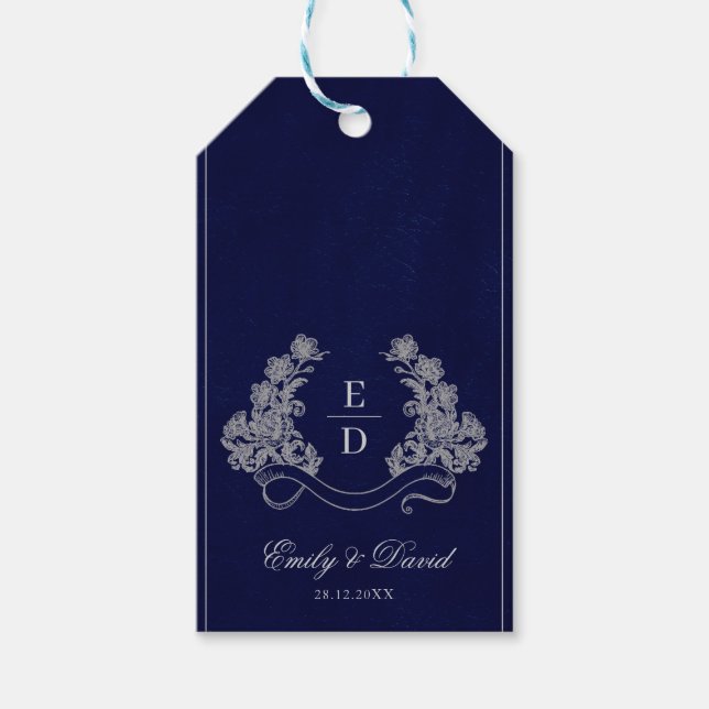 Elegant Floral Crest Navy Monogram Wedding Presentetikett (Framsidan)
