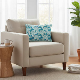 Elegant Floral Cushion with Vintage Charm Prydnadskudde