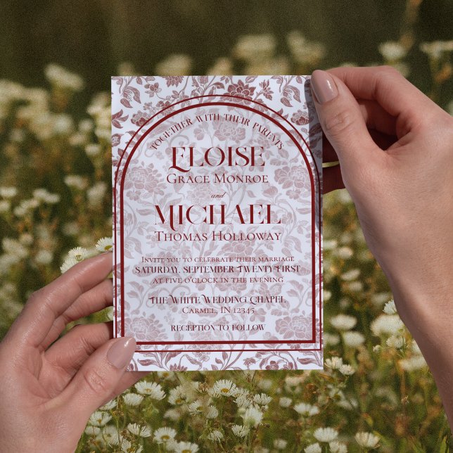 Elegant Floral Toile Script Monogram Red Wedding Inbjudningar (Formally invite guests to your big day with this Elegant Floral Toile Script Red Wedding Invite!)