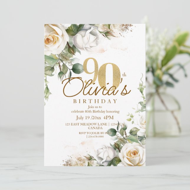 Elegant Floral White Roses & Gold 90th Birthday Inbjudningar (Stående Fram)