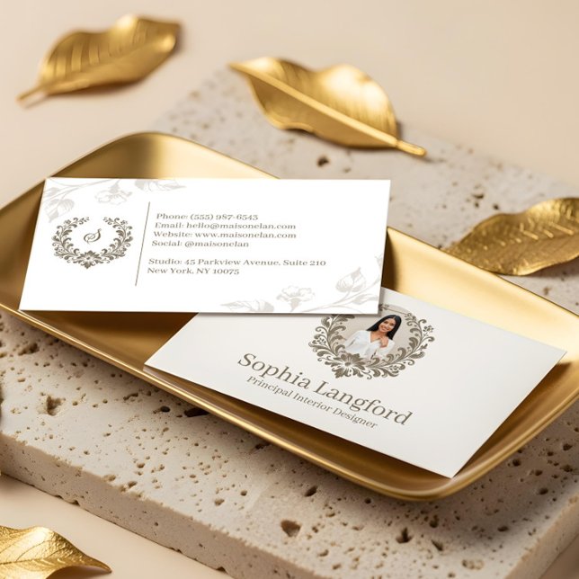 Elegant Floral Wreath Luxury Sophisticated Photo Visitkort (Elegant Floral Wreath Luxury Sophisticated Photo Business Card)