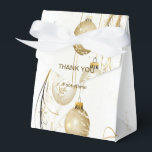 Elegant för Julfest av Golden Ornament-julen Presentaskar<br><div class="desc">Eleganten Favoritrutor för Golden Ornament-julens Julfest. Unik,  vacker utformning av snyggten. Lätt att vara personlig. Teckensnittet stil,  storlekt och färg kan ändras. Matchande objekt är tillgängliga.</div>