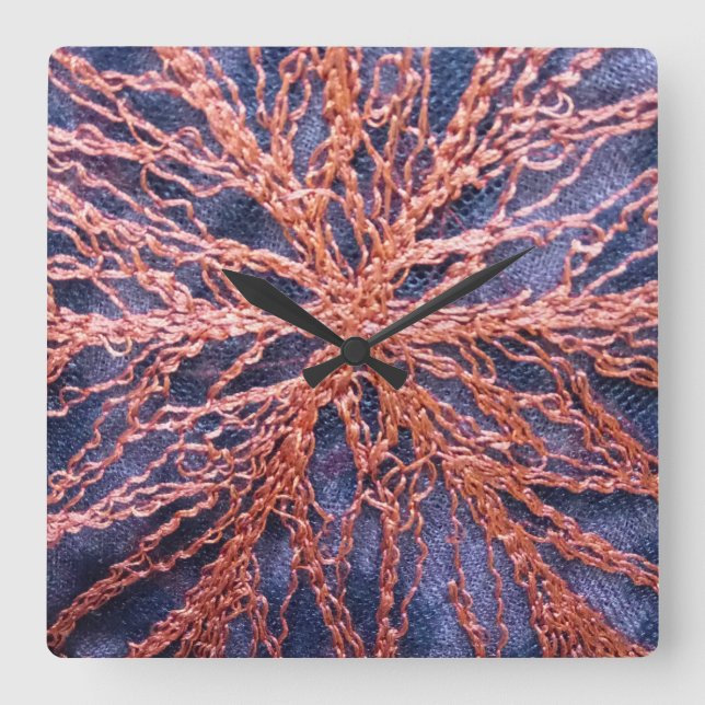 Elegant för stor bränd orange indigo embroidery fyrkantig klocka (Framsida)