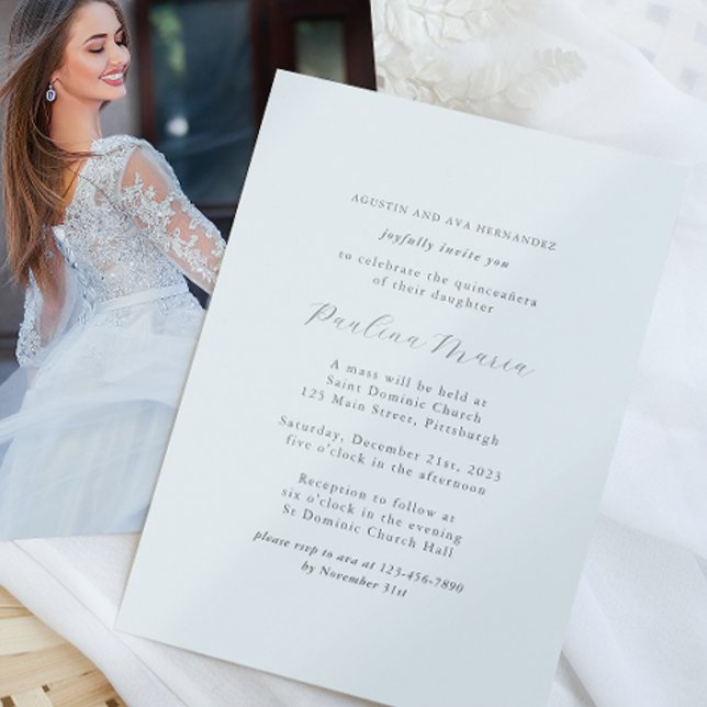 Elegant Formell Religiösa Quinceañera Photo Inbjudningar (Formal and elegant blue quinceanera photo invitation.)