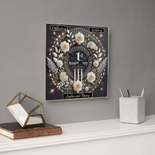 Elegant första årsdagskransdesign fyrkantig klocka