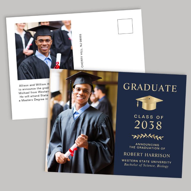 Elegant Foto Blå Guld Universitets Examen Meddelande Vykort (An elegant college graduation announcement to celebrate the graduate's achievements)