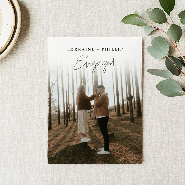 Elegant foto bröllopsförlovningsfest handskriven s inbjudningar (Full Photo with white Gradient & Handwritten Script Engagement Party Invitation. With couples names.)