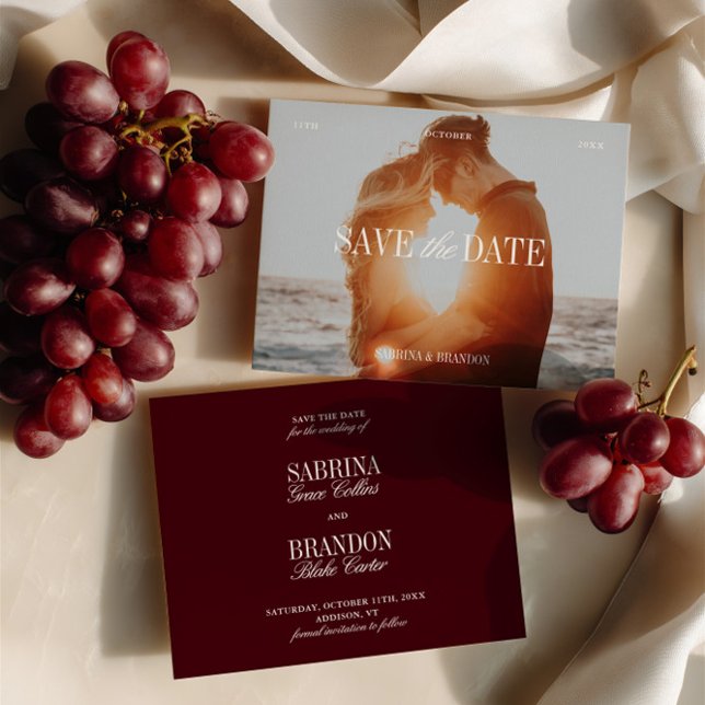 Elegant Fotoburgundy Spara datumkortet Datumet (Elegant Photo Burgundy Save the Date Card)