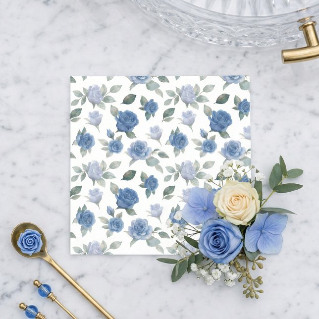 Elegant fransk blå ros akvarellmönster pappersservett (It’s all in the details! Elegant blue watercolor rose napkins. 💙✨)
