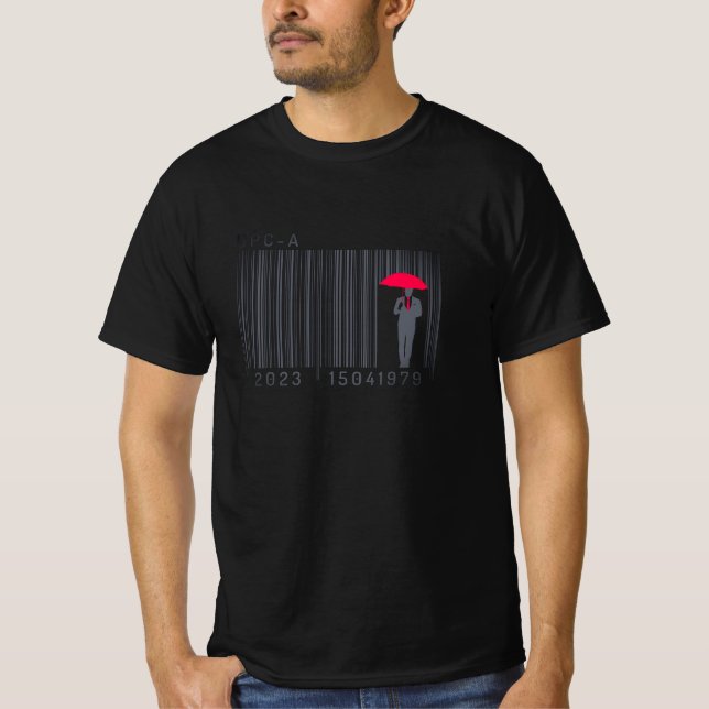 Elegant gentleman Man Holding an Parbrella Barcode T Shirt (Framsida)