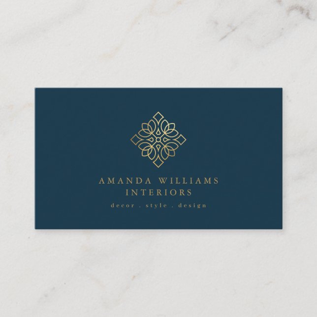 Elegant Geometric Designer Logotyp Guld/marin Visitkort (Framsida)