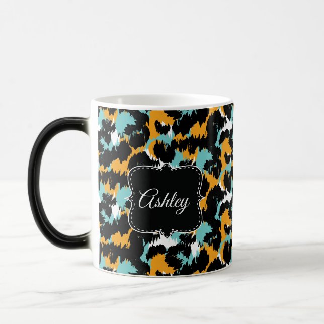 Elegant Gepardtryck Splash Aqua Monogram Anpassad Magisk Mugg (Vänster)