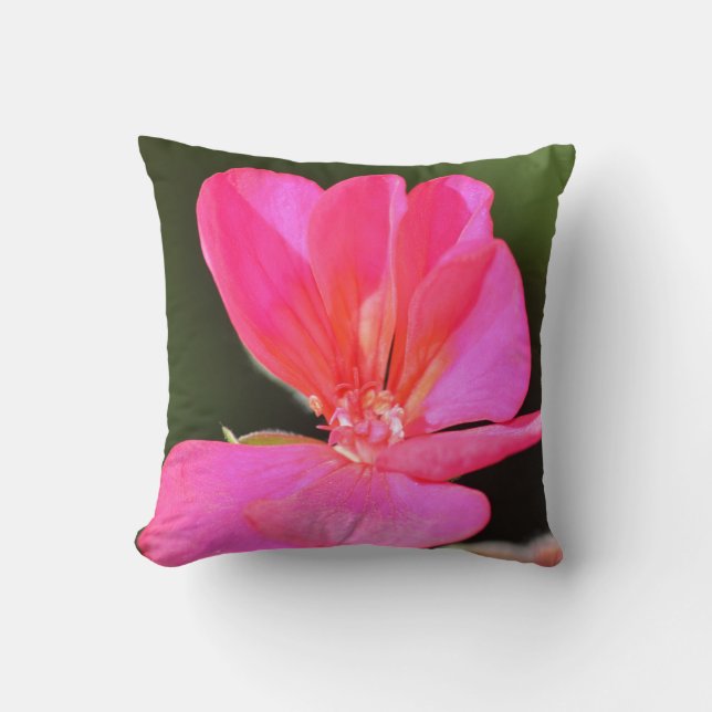 Elegant Geranium Blommigt Dekorativ kudde (Framsida)