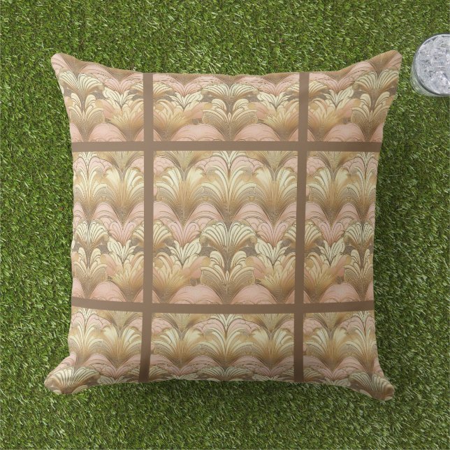 Elegant Gold, Pink and White Shell Pattern Kudde (Gräs)