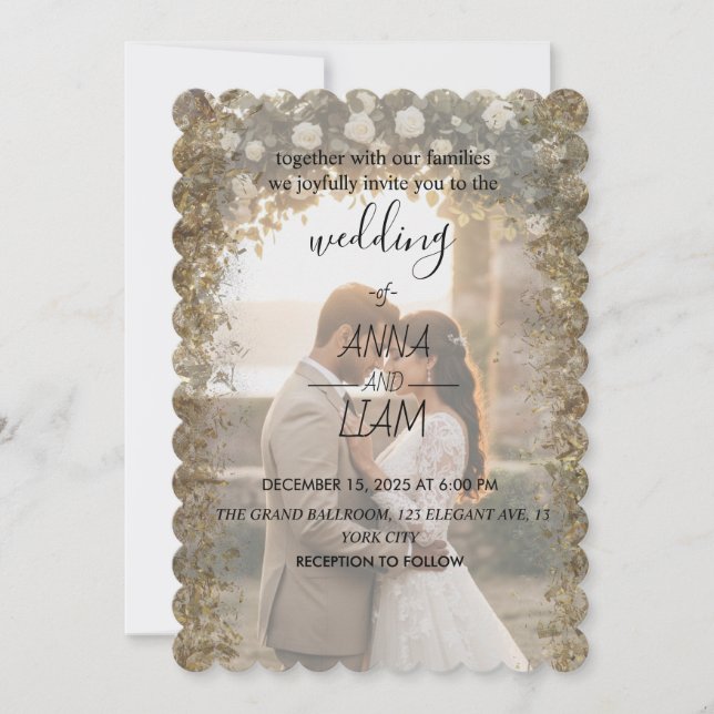 Elegant Gold Scalloped Photo Wedding Invitation Inbjudningar (Framsida)