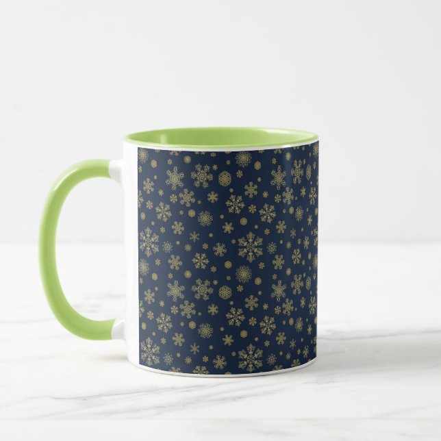 Elegant Gold Snowflake Winter Pattern Mugg (Vänster)