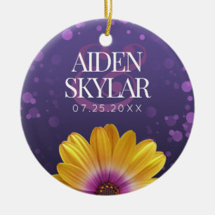Elegant Golden Daisy med Lila Glitter Bröllop Julgransprydnad Keramik