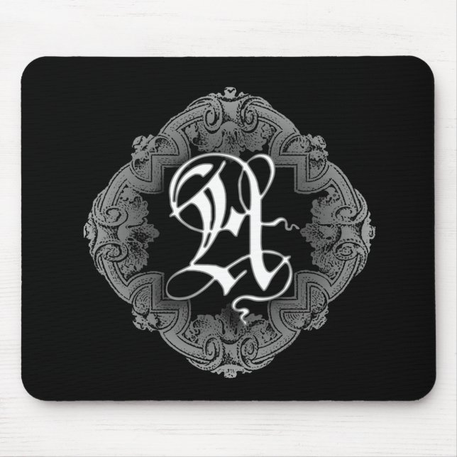 Elegant Goth Initial A Musmatta (Framsidan)