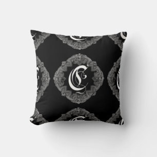 Elegant Goth Initial C Dekorativ kudde