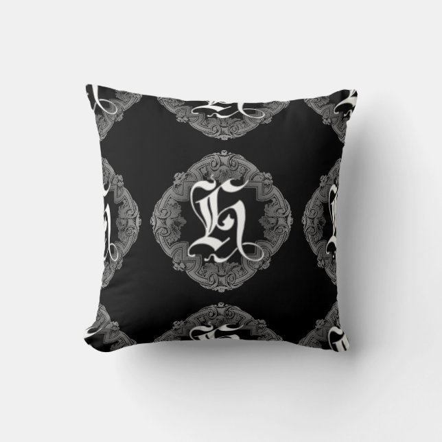 Elegant Goth Initial H Dekorativ kudde (Framsida)