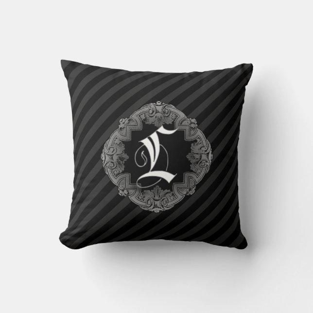 Elegant Goth Initial L Dekorativ kudde (Framsida)