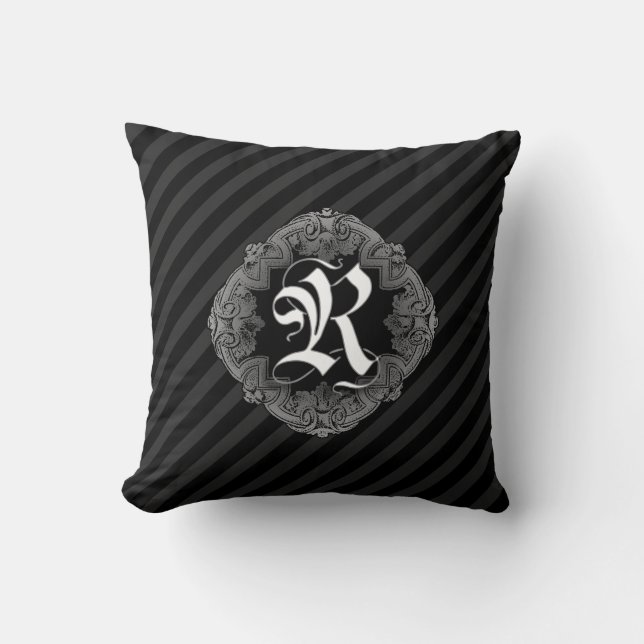 Elegant Goth Initial R Dekorativ kudde (Framsida)