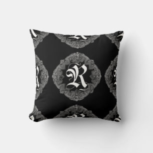Elegant Goth Initial R Kudde