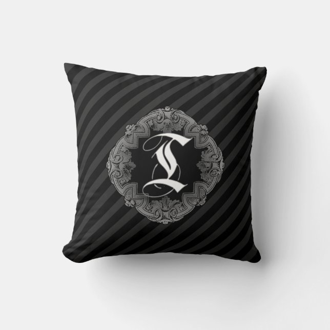 Elegant Goth Initial T Dekorativ kudde (Framsida)