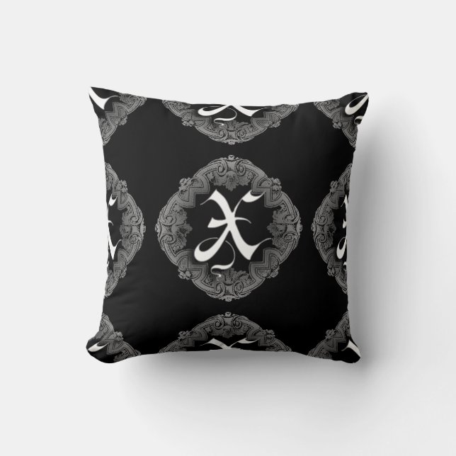 Elegant Goth Initial X Kudde (Framsida)