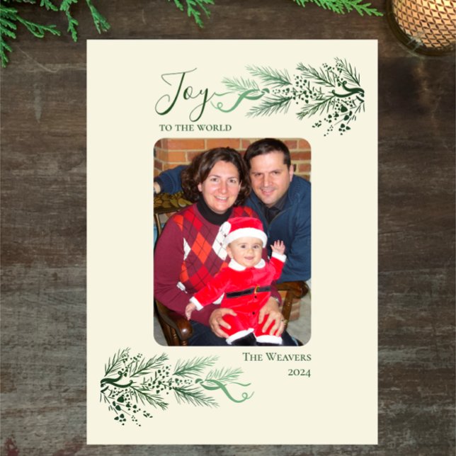 Elegant Gräs Joy till World julfamiljfoto Julkort (Original art pine greenery on cream.  Joy to the world elegant custom script. Add family photo.
)