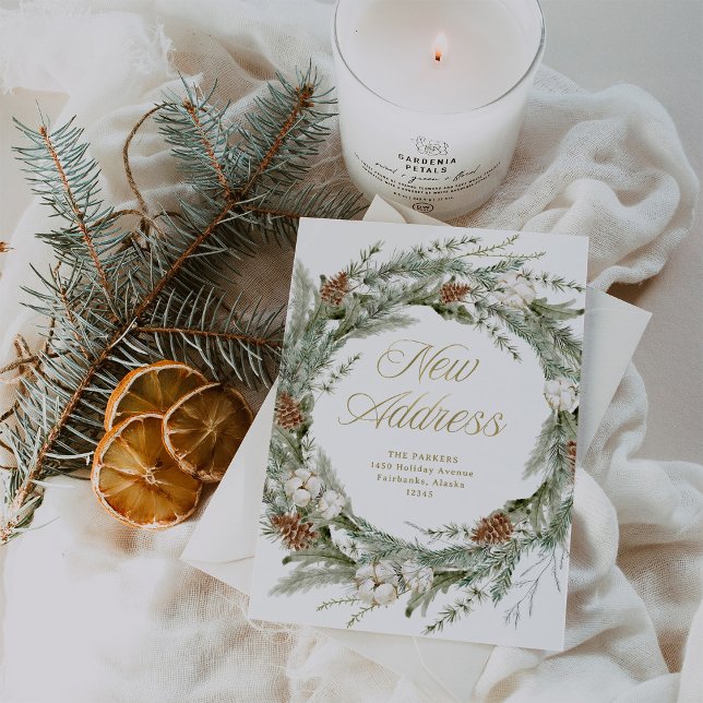 Elegant Gräs | Nya adress jul Guld Julkort (An elegant moving announcement for Christmas with a traditional green pine wreath)