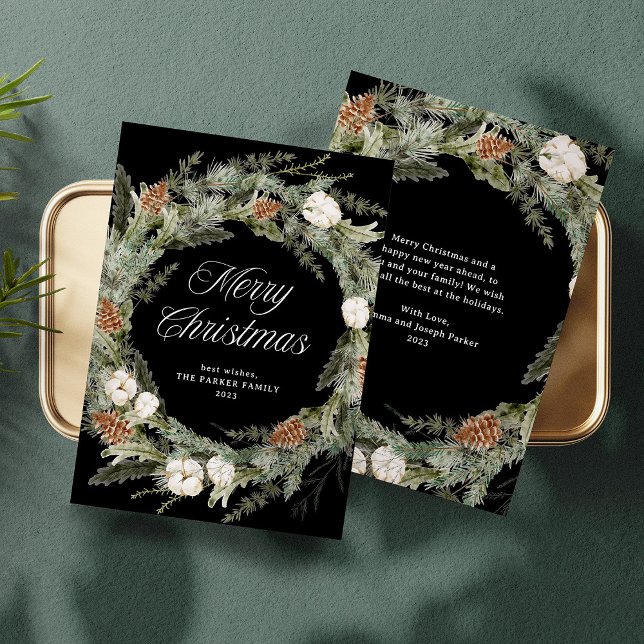 Elegant Gräs Wandan och Greenery | GOD JUL Julkort (An elegant, dark holiday card with a classic Christmas wreath and a black background)