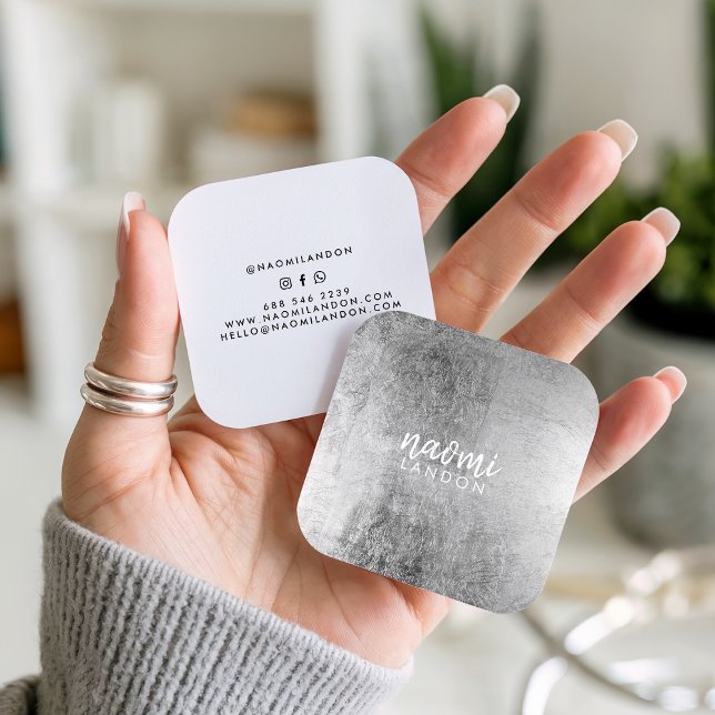 Elegant grått silver moderna kvadratminimalistiska fyrkantigt visitkort (Elegant gray silver modern square minimalist white)