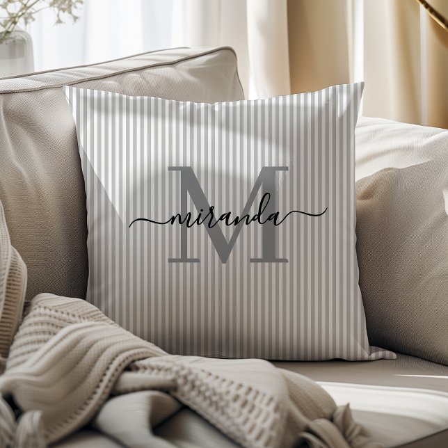 Elegant Gray & White Stripes Monogram Name Kudde (Skapare uppladdad)