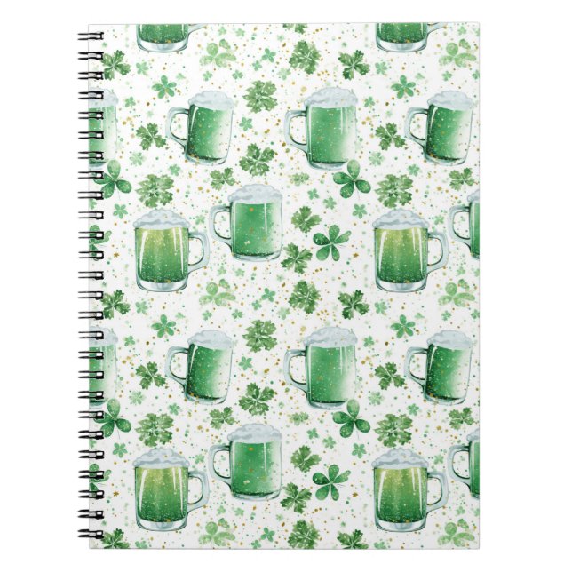 Elegant Green Beer Mugs and Shamrocks White Anteckningsbok (Framsidan)