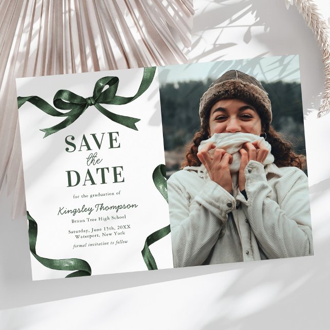 Elegant Green Bow Graduation Save the Date Spara Datumet (Skapare uppladdad)