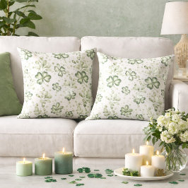 Elegant Green Clover Pattern  Kudde
