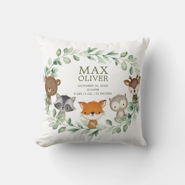 Elegant Greenery Woodland Birth Stats Boy Nursery Kudde (Framsida)