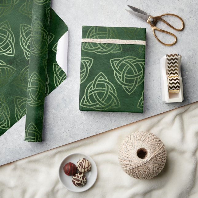 Elegant grön och guld celtic St Patrick's Day Presentpapper (Hantverk)