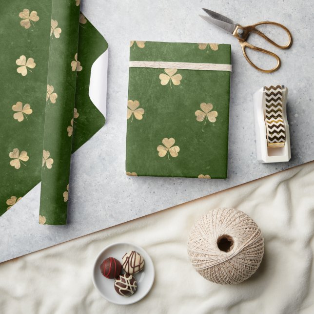 Elegant grön och guld Shamrock St Patrick's Day Presentpapper (Hantverk)