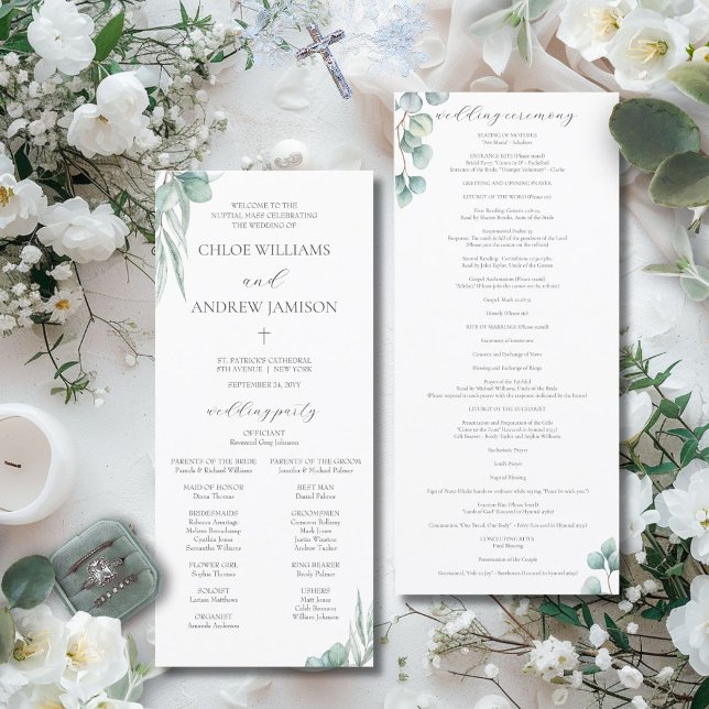 Elegant grönska katolsk bröllopsmässa program  (The elegant Chloe Catholic wedding program features watercolor greenery and white flowers)