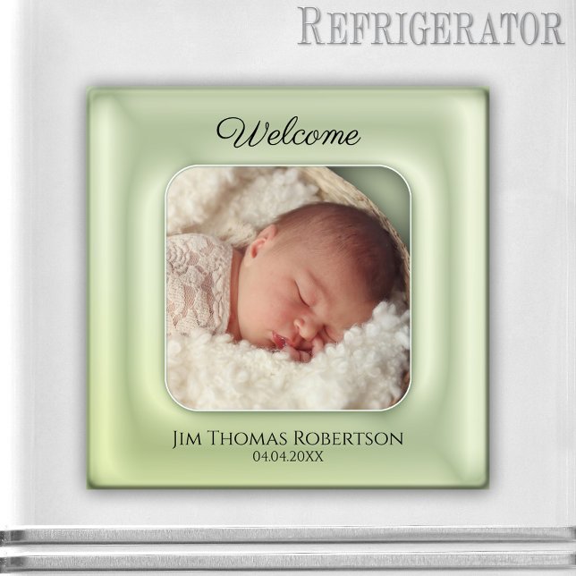 Elegant Grönt Behåll Baby Anpassningsbar Photo Mag Magnet (Elegant photo magnet featuring your own baby photo framed by a dreamy chic green design.)