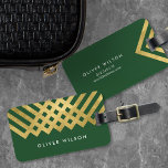 Elegant Grönt Faux Guld Geometric Luggage Tag Bagagebricka<br><div class="desc">Håll snyggten på resande fot med den här elegant grönt-säckens märkre med fet stil och guld-geometrisk design. Anpassa den här märkrn med din information och om du vill ha fler alternativ som att ändra teckensnittet så klickar du storlekt på knappen "Anpassa". *Observera att Zazzle Watermark som visas i zoomförhandsvisningen INTE...</div>
