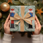 Elegant Grönt Festive God jul Nutcracker Presentpapper<br><div class="desc">Om du är tittar för ett festligt och kreativ sätt att skicka dina semesterhälsningar, titta på vår Elegant Grönt Festive God jul Nutcracker Wrapping Papper! Denna pappra helgdag är ett vackert exempel på en nötkracker i en festmiljö. Snygg julklackare papper! Den här designen är en unik teckning hand plockade och...</div>