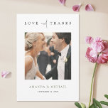 Elegant Grönt Photo Tack Bröllop Card<br><div class="desc">Den här anpassningsbarna är bara en chic, ett bröllop tack för att du har en kortmall med elegant, minimalistisk och modern design. Standardformen är vassa hörn av standardtyp, men rundade hörn fungerar också på ett underbart sätt med den här designen. Prova båda utseendet och se vilken av dem du har....</div>