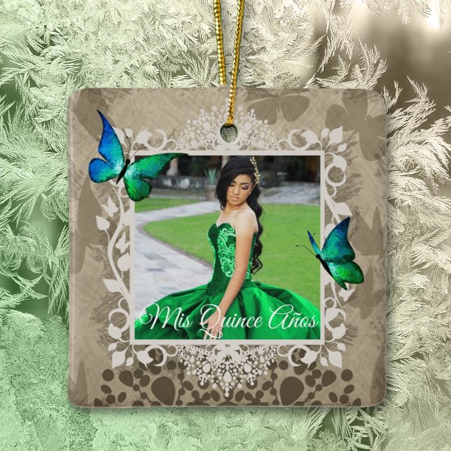Elegant Grönt Quinceanera Keepsak Ornament (emerald green quinceanera christmas ornament keepsake mis quince anos green dress portrait)